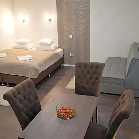 Paulay Downtown Aparthotel