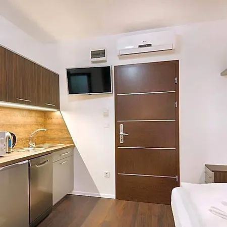 파울라이 다운타운 아파트먼트 4*