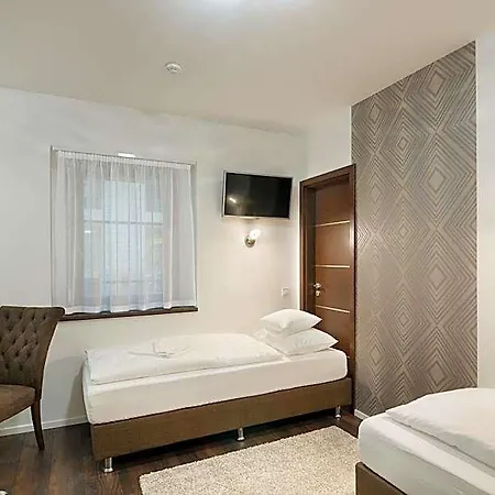 Aparthotel Paulay Downtown 4*