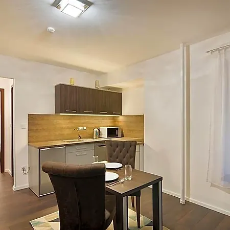 Paulay Downtown Aparthotel 4*
