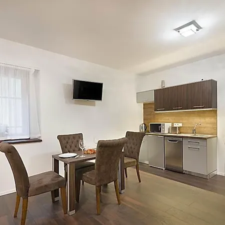 Paulay Downtown Aparthotel