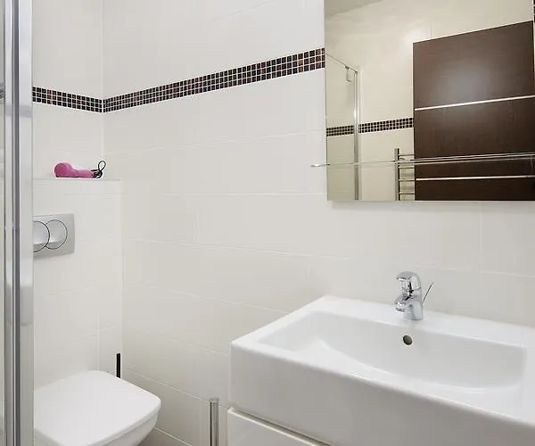 Paulay Downtown Apartahotel