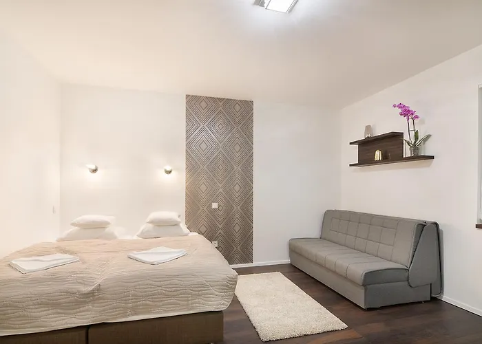 Apartahotel Paulay Downtown 4*